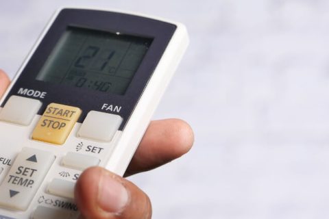 COOL, FAN i ECO – czyli jakie funkcje można uruchomić za pomocą pilota od klimatyzacji?